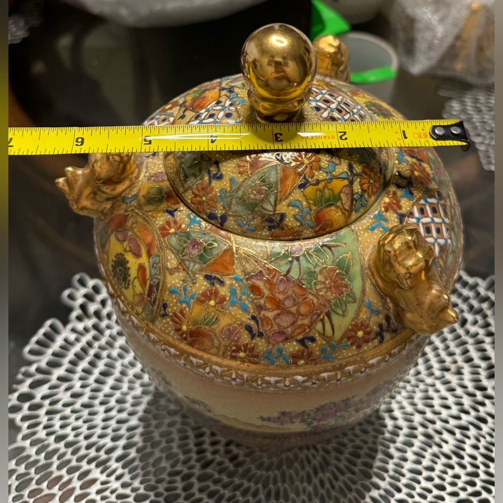 Rare Oriental Vintage Hand Painted Porcelain Pot W/ Lid. Raised Art Gold Gilded - Picture 14 of 14